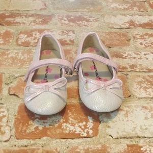 Rampage Girls Cream and pink shoe